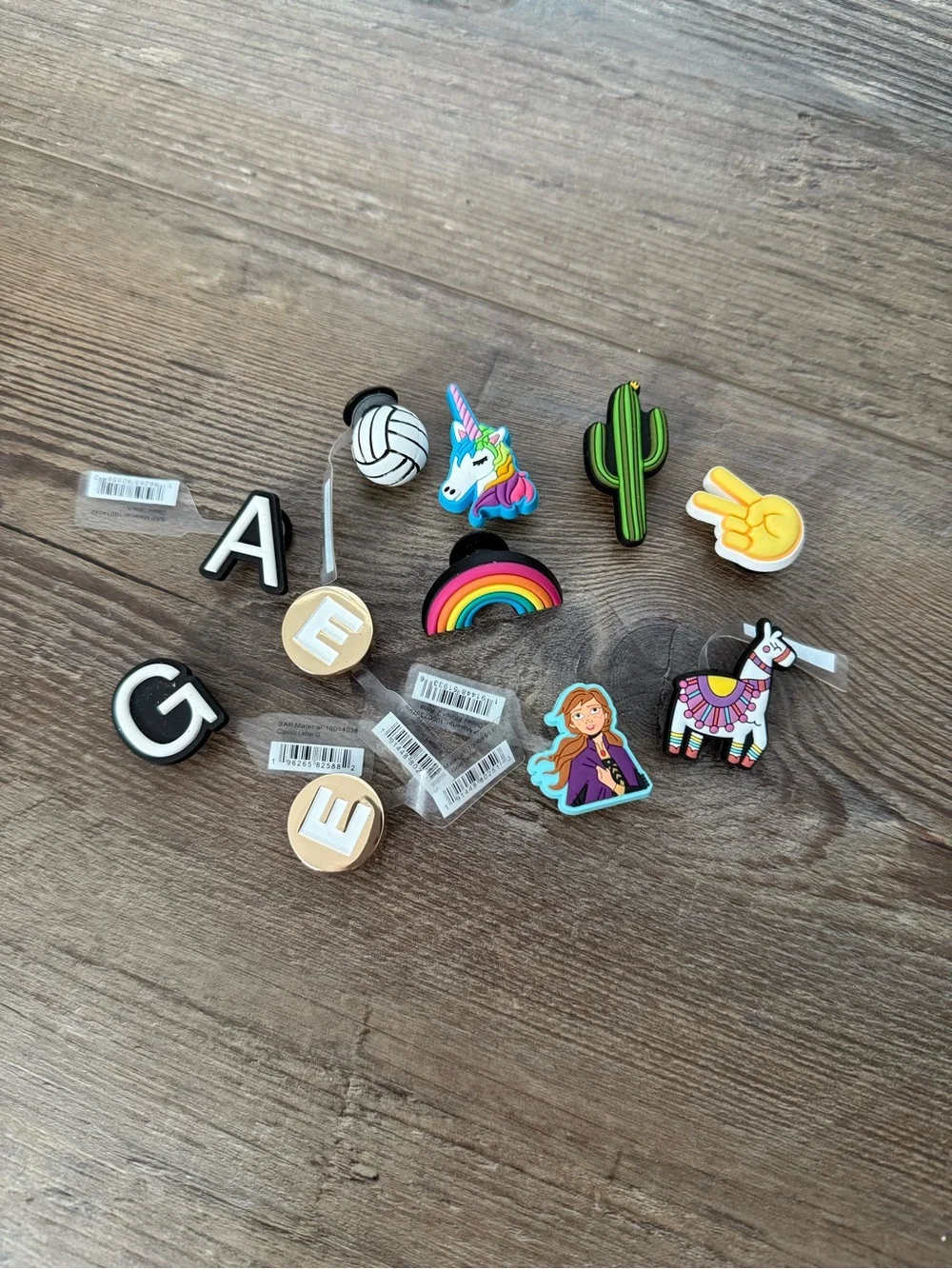 CROCS Jibbitz Charm Lot frozen, llama & more